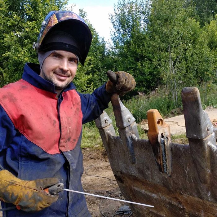 Сварщик на выезд Услуги сварщика выезд недорого Газосварка Резак