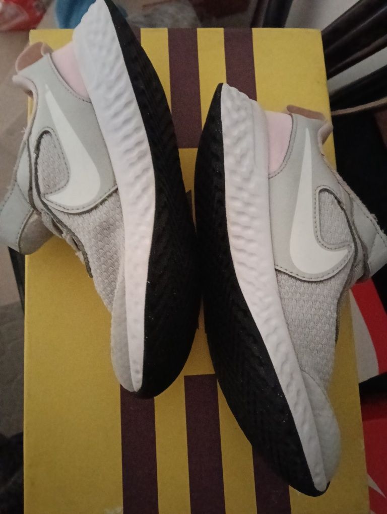 Детски маратонки nike