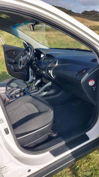 HYUNDAI   ix35   2.0 CRDI   4WD