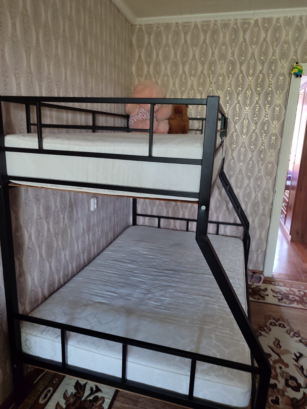 Продаётся Кровать.