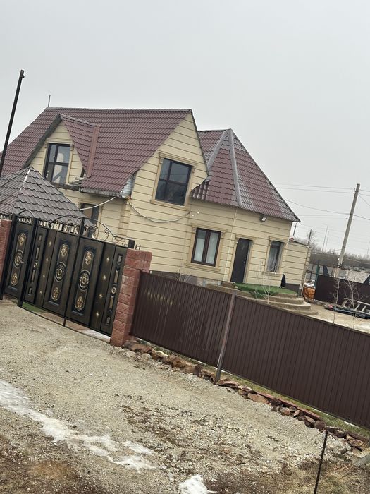 Продается очень красивый уютный и монсардный дом