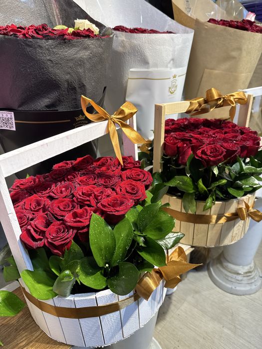 Gullar savatli gullar xamyonbop