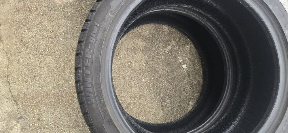 Продавам зимни гуми GOLDLINE