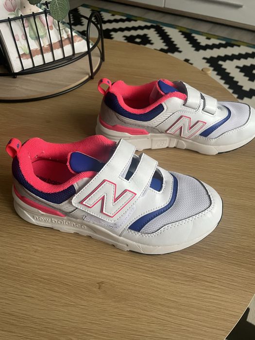 Pantofi sport adidasi New Balance fete 33.5