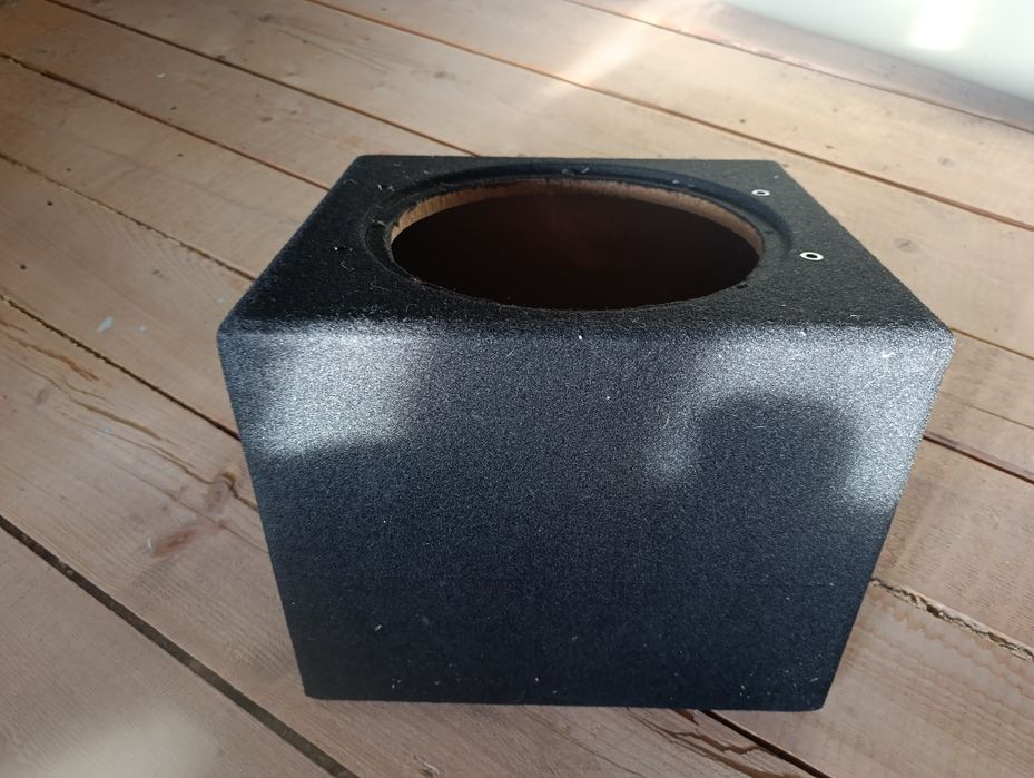 Incinta  subwoofer JBL
