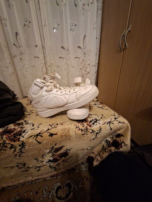 Nike uri utilizate dar sunt originale