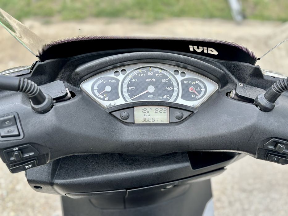 Yamaha xmax 250i 2009