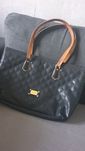 Дамска чанта Guess