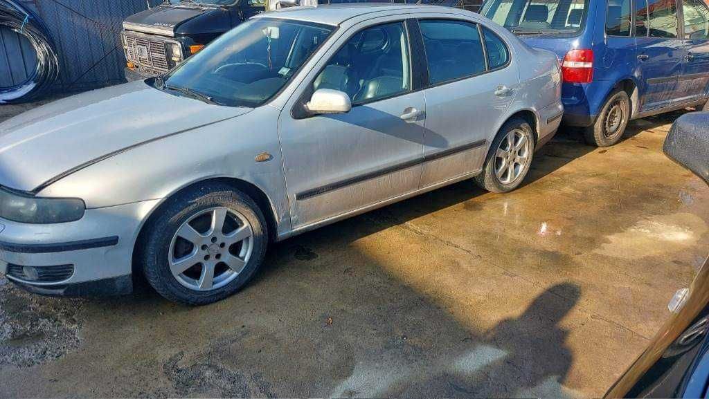 Seat TOLEDO 2.3i 2001г НА ЧАСТИ