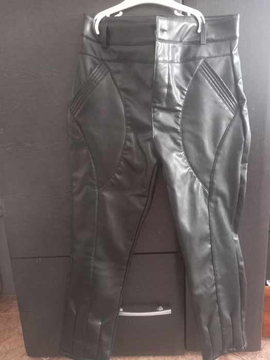 Н О в ы е  ш т а н ы ж е н с к и е.