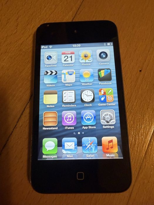 Apple iPod touch 4th generation 32 Gb, negru