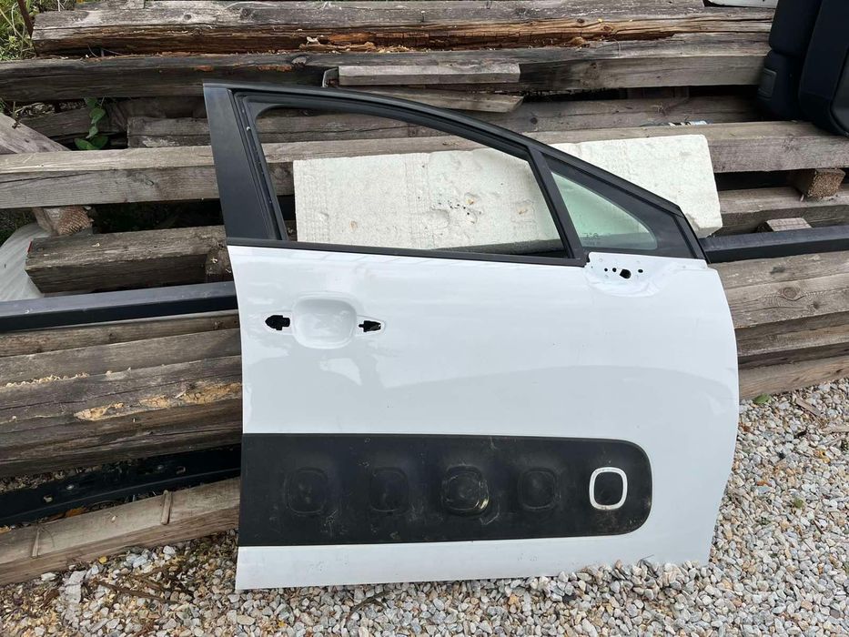 Предна дясна врата за Ситроен ц3 модел