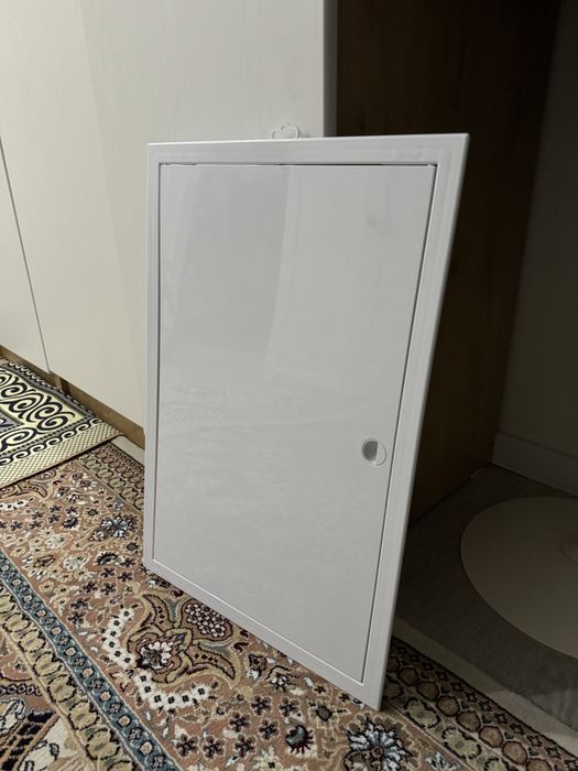 Продам люк сантехнический