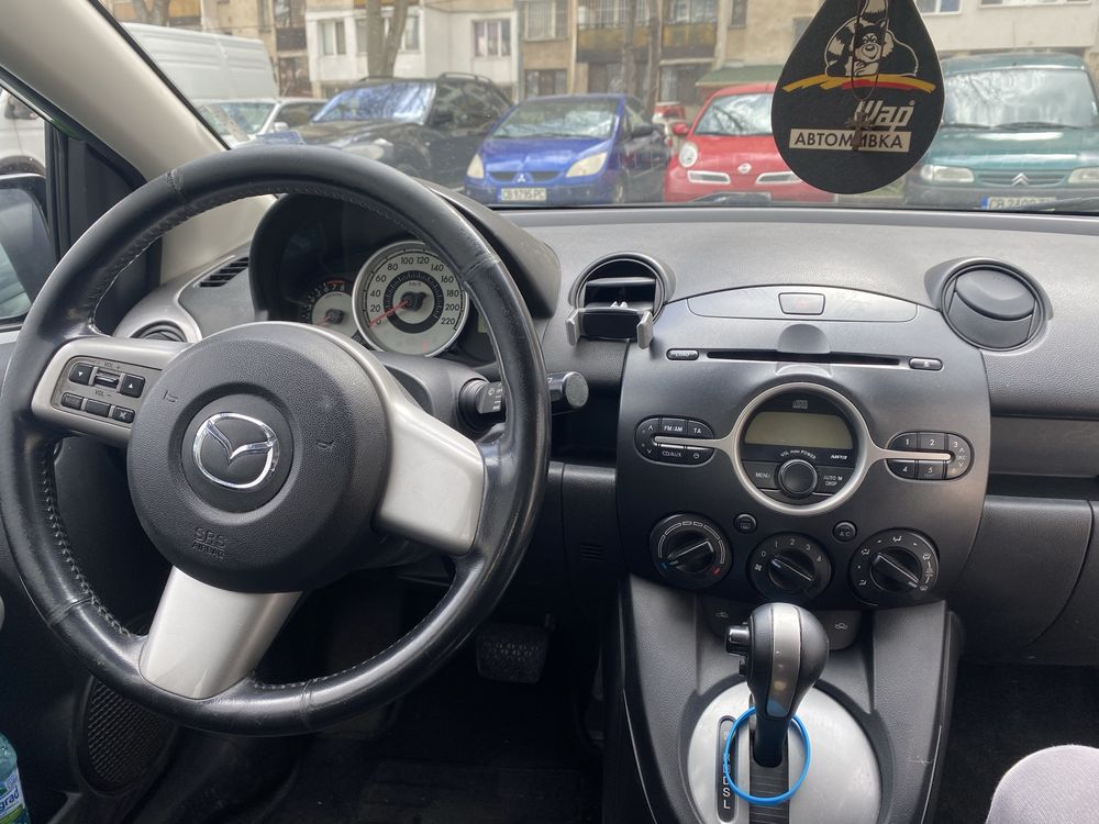 Mazda 2 автоматик