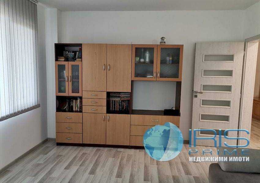 Продава се Тристаен апартамент в Шумен, Център - 86 кв.м за 1513 €/кв.м - Снимка #2