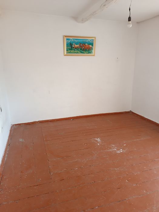 В аренду частный дом на угле 3комнаты  цена 50 000