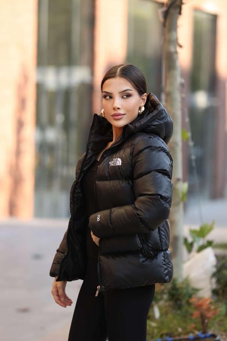 Geaca dama the north face neagra