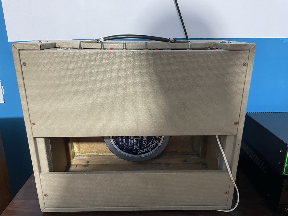 Doina Concert AD7-15W Amplificator Lampi Combo Chitara Electrica