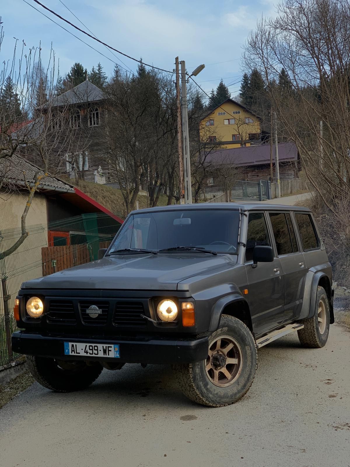 Nissan Patrol y60 lung stoc