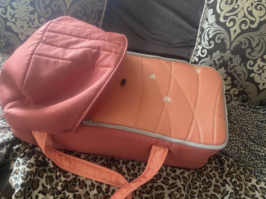 Продам переноску для новорожденных