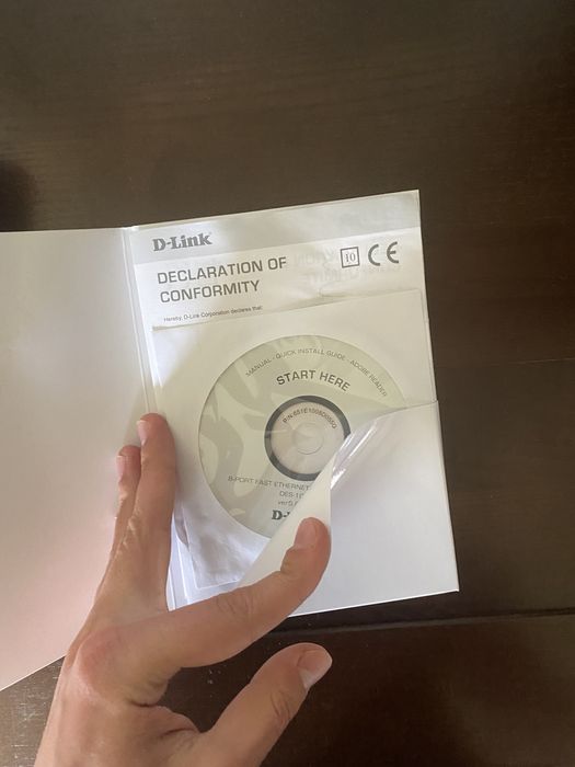 Switch rețea D-Link DES-1008D – 8 porturi