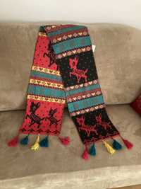 Fular multicolor cu 2 fete, tricotat, cu ciucuri, nou
