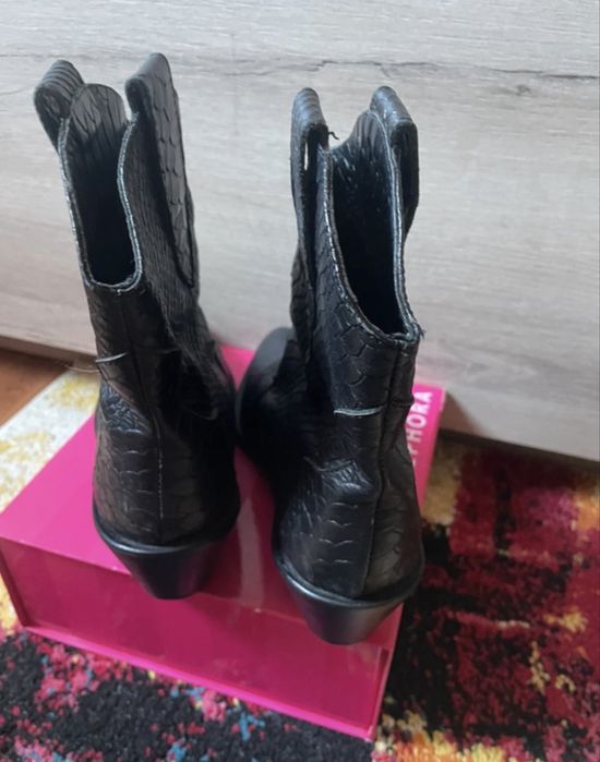 Ciocate versatile din piele naturala facute pe comanda 37