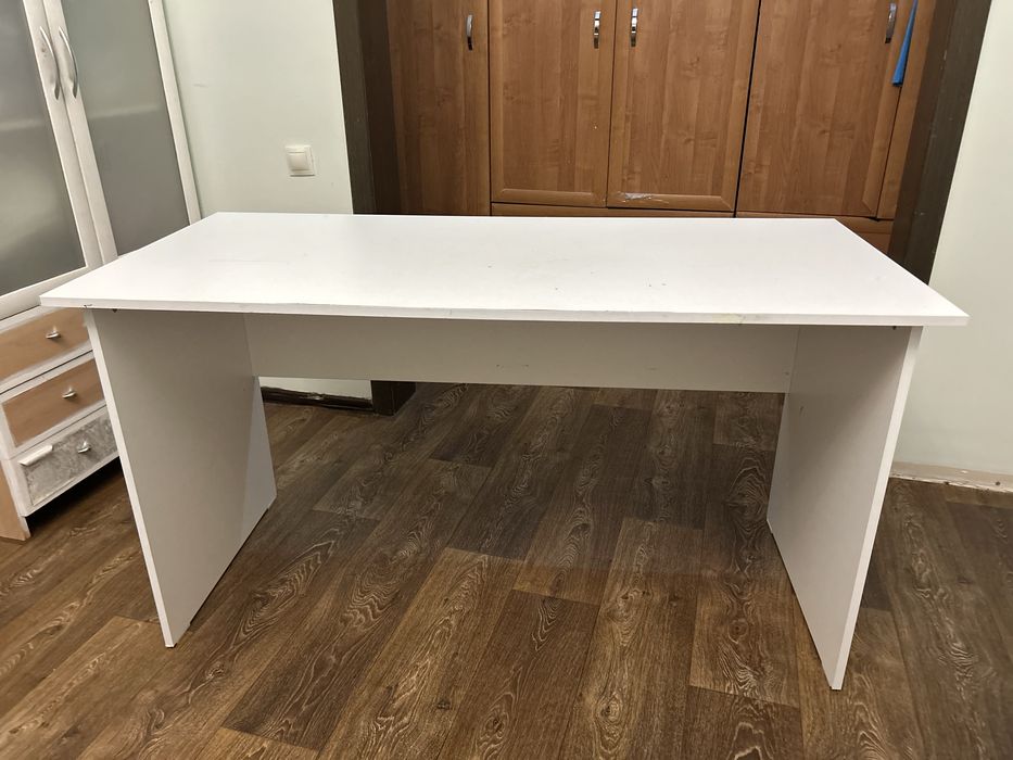 Стол ученический б/у, 140  высота 75, ширина 65