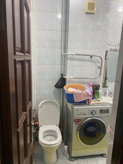 Продается Юнусабад -4  2х комнатная квартира