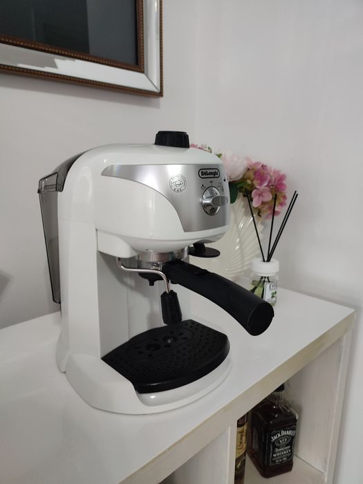 Aparat de cafea DeLonghi nou
