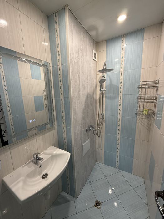 Дава се под наем Тристаен апартамент в Добрич, Дружба 2 - 103 кв.м за 357 € - Снимка #6