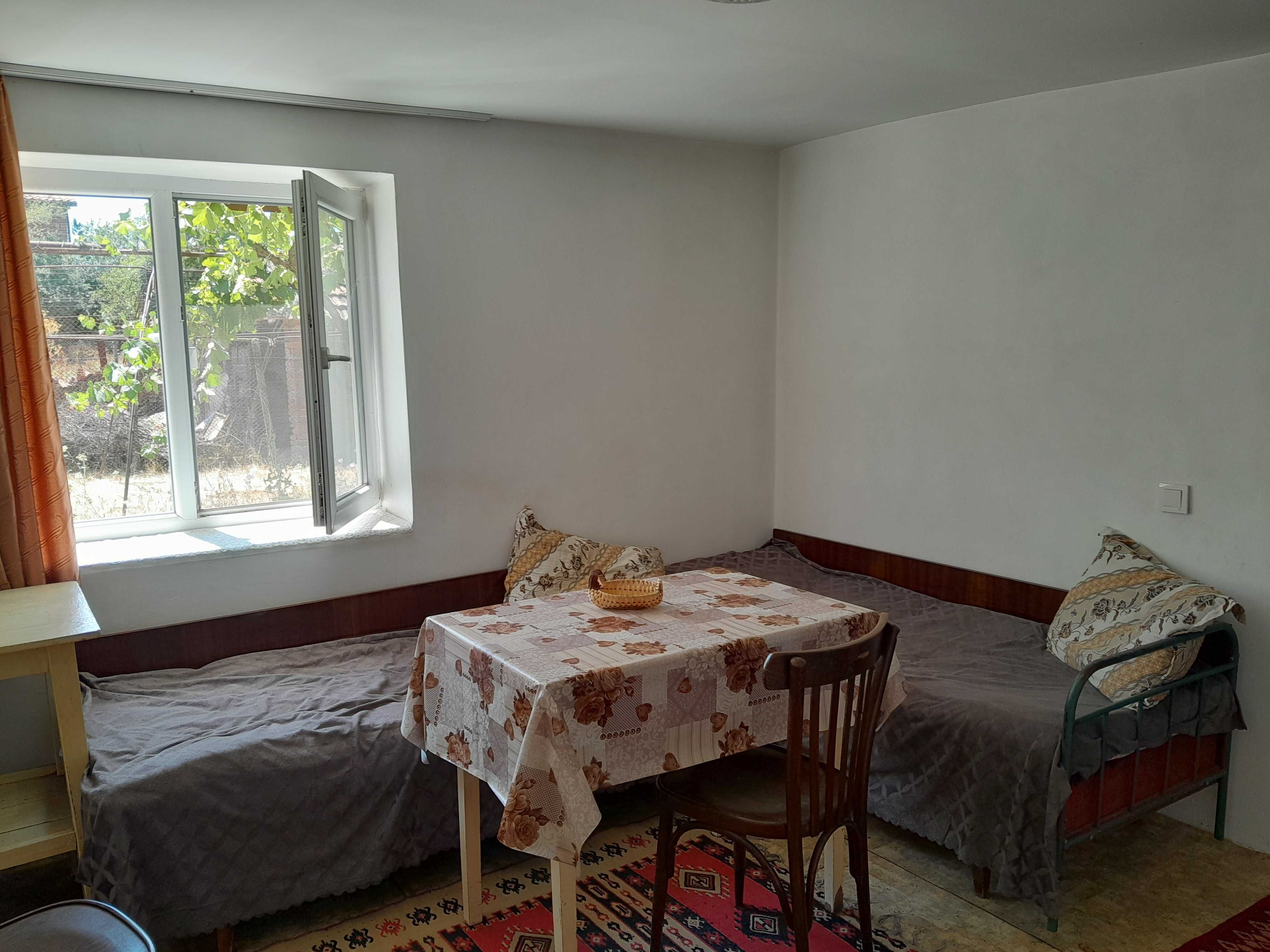 Продавам къща в с.Православен