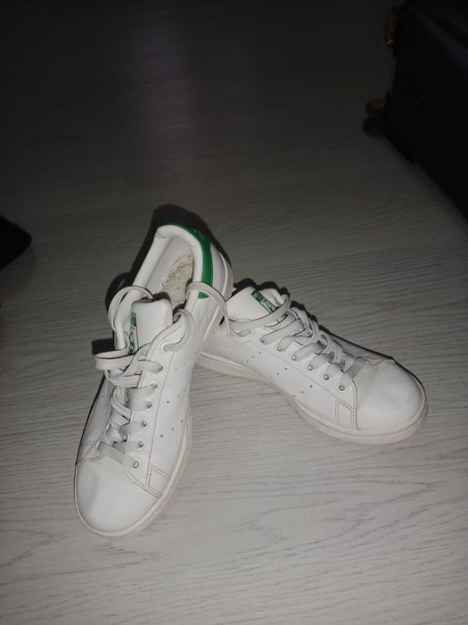 Крсовки адидас сотилади 39 р