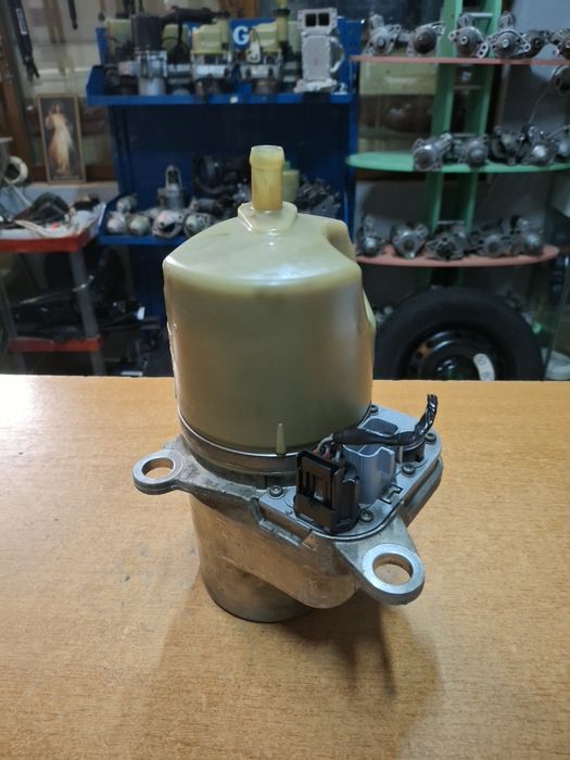 Pompă servo direcție Volvo V50 S40 C30 C70/2004-2013
