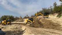 Excavator miniincarcator , compactor , canion