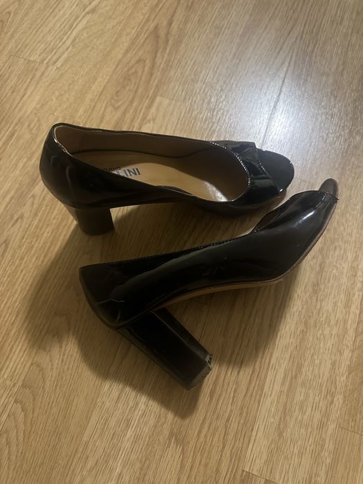 Обувки нови размер 36.5