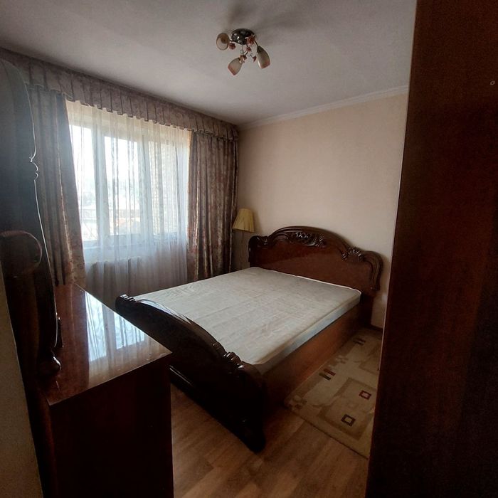 Продаётся 2 комнатная квартира переделанная в 3-х 77 серия