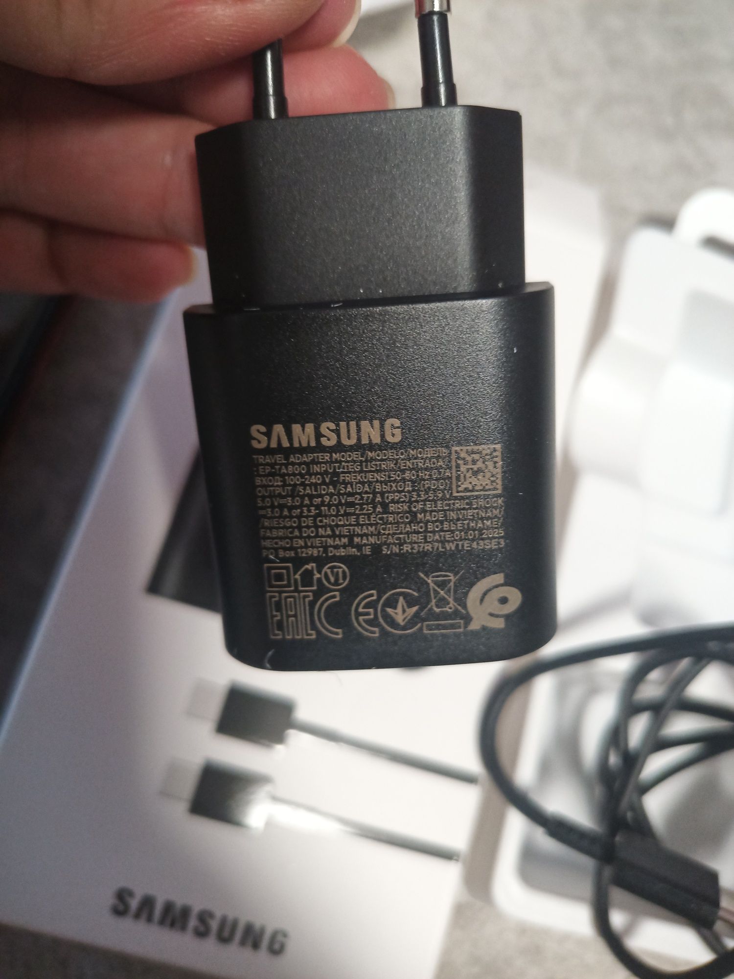 Ново оригинално зарядно супер бързо зареждащо super fast charger