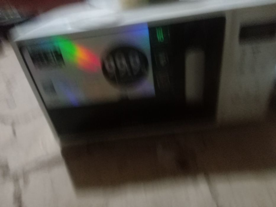 Микроволновка SAMSUNG сотилади