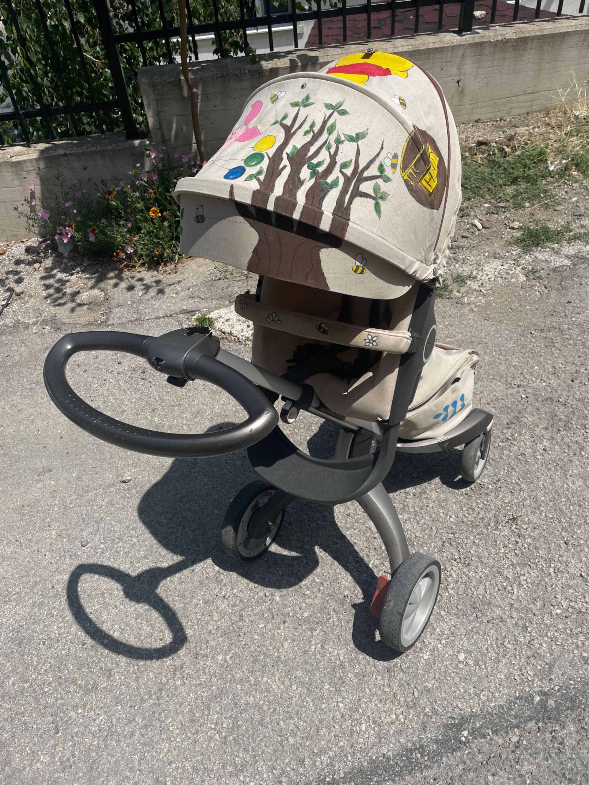 бебешка количка Stokke Xplory – уникална, ръчно рисувана!