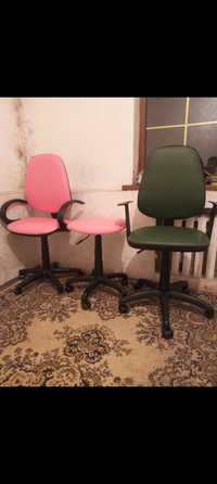 Офисные кресло и стулья