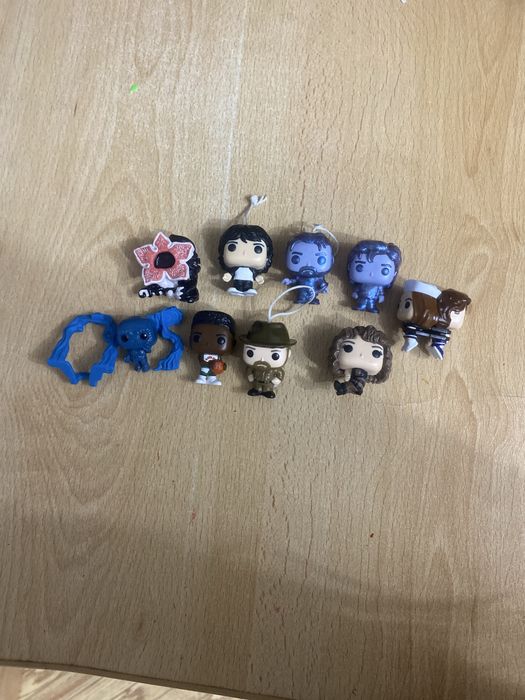 Киндеры очень странные дела