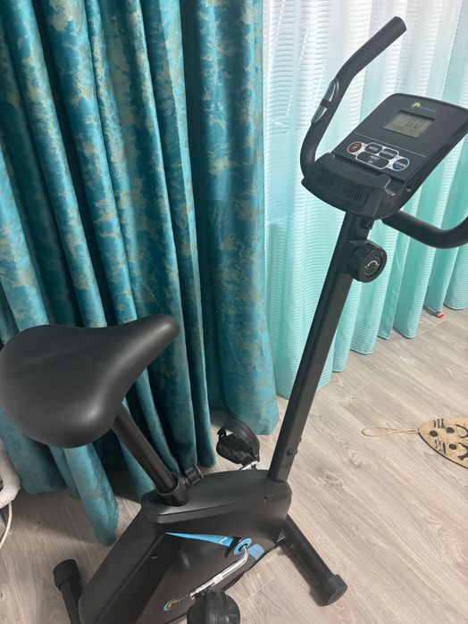 Bicicleta fitness noua