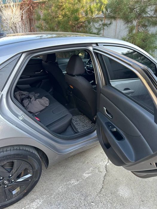 Hunday elantra йили 2022.