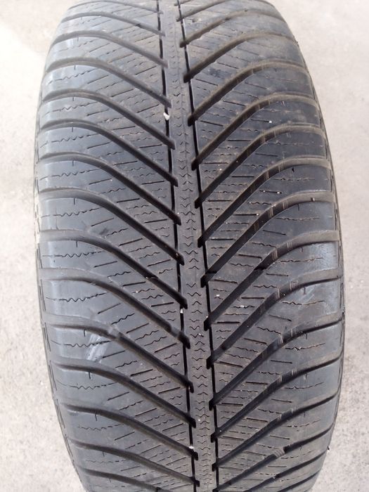 Продам резину всесезонка