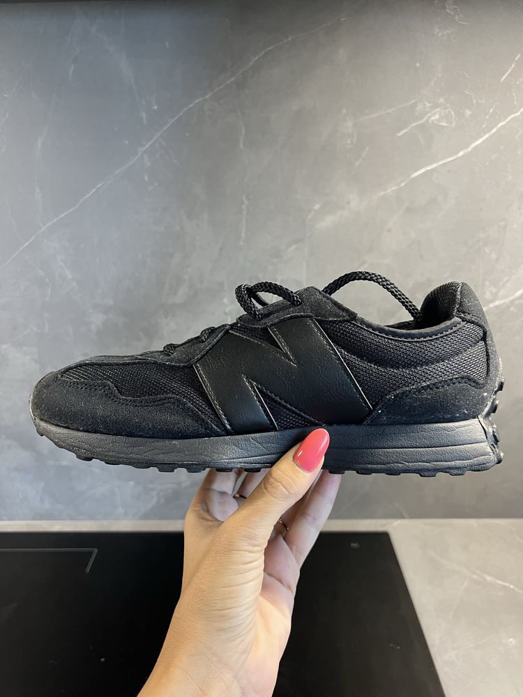 Маратонки New Balance 327 Shoes