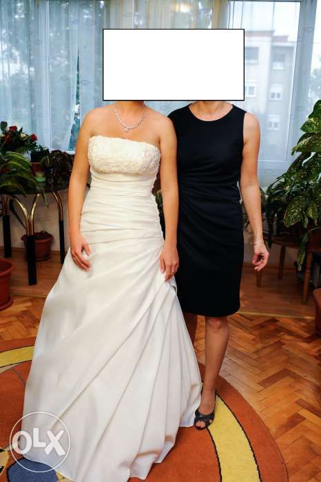 Rochie mireasa cu snur