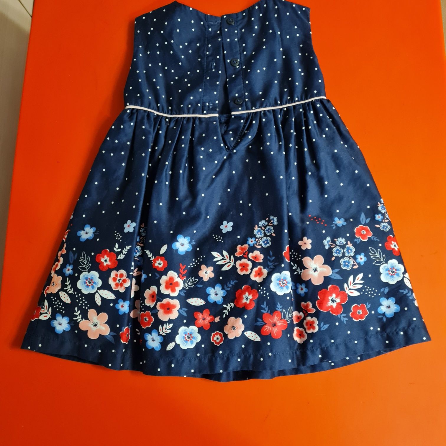 Vând rochie albastră cu flori, C&A, mărime 80
