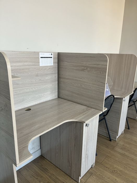 Офисные столы для менеджеров по продажам. Отличное состояние!