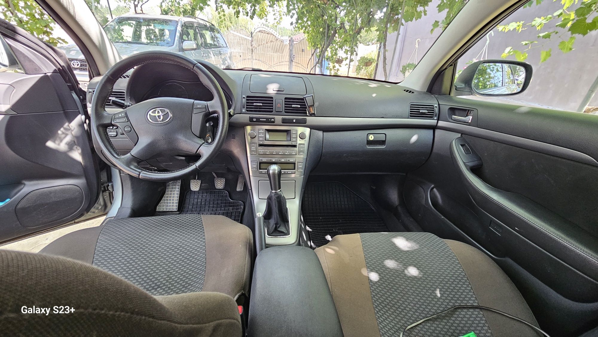Toyota Avensis T25 1.8 VVT-i benzină, 2007, 166045km

Preț: 3700 eur